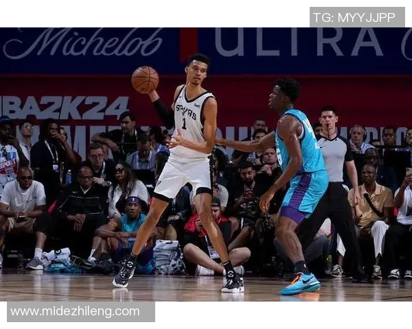 2021年马刺与黄蜂精彩对决回顾全场比赛亮点与精彩瞬间分析 2021年马刺与黄蜂精彩对决回顾全场比赛亮点与精彩瞬间分析