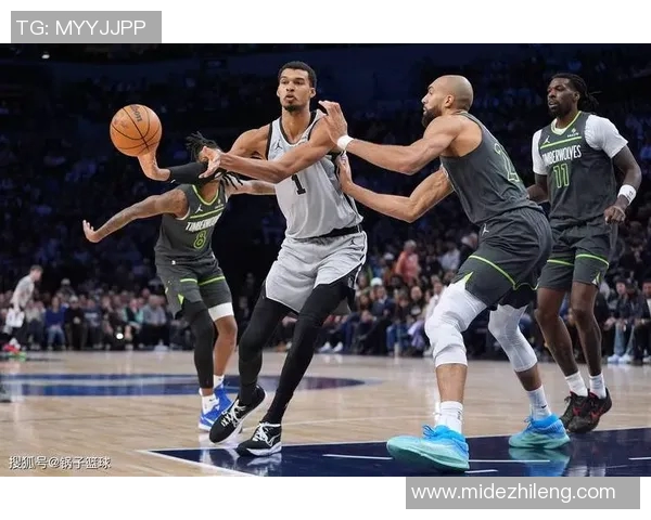 马刺与掘金常规赛巅峰对决谁能笑到最后揭晓精彩瞬间与战术较量 马刺与掘金常规赛巅峰对决谁能笑到最后揭晓精彩瞬间与战术较量